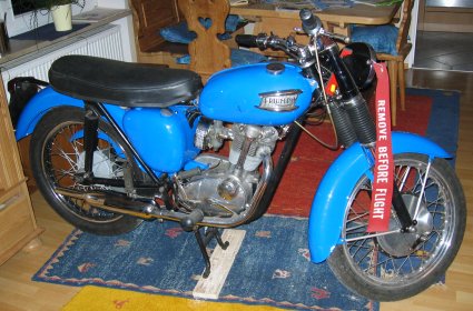 1st photo of FM's Bantam Cub  painted blue