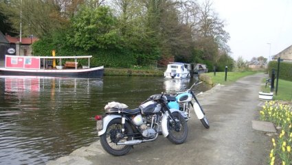 Triumph T20B Bantam Cub and T20 Tiger Cub at Linlithgow canal.